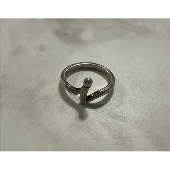 James Avery Sterling Silver Script Initial “I” Ring Letter SIZE 6.5 - Picture 2 of 6
